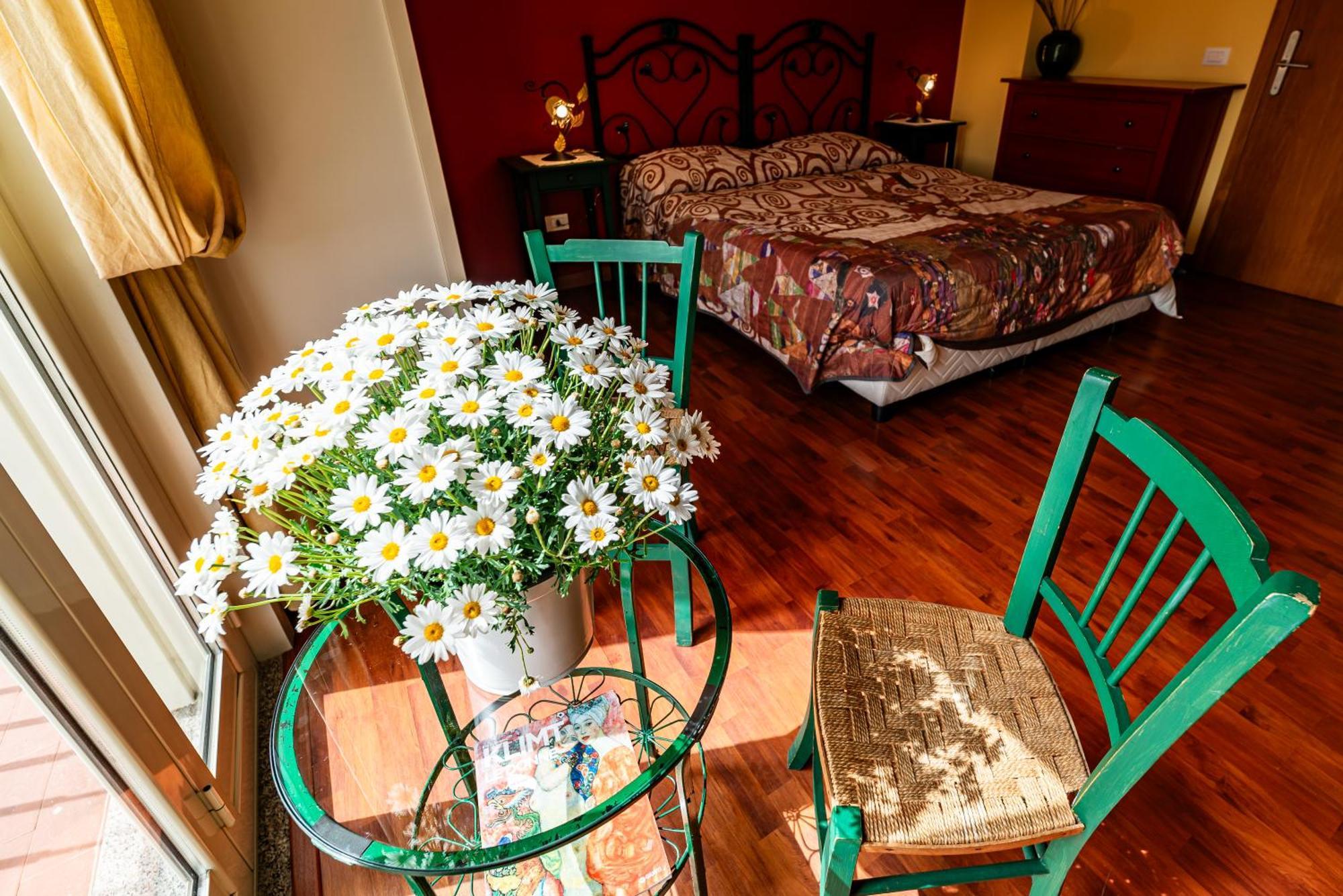 Apartmán Domus Musia Milazzo Exteriér fotografie
