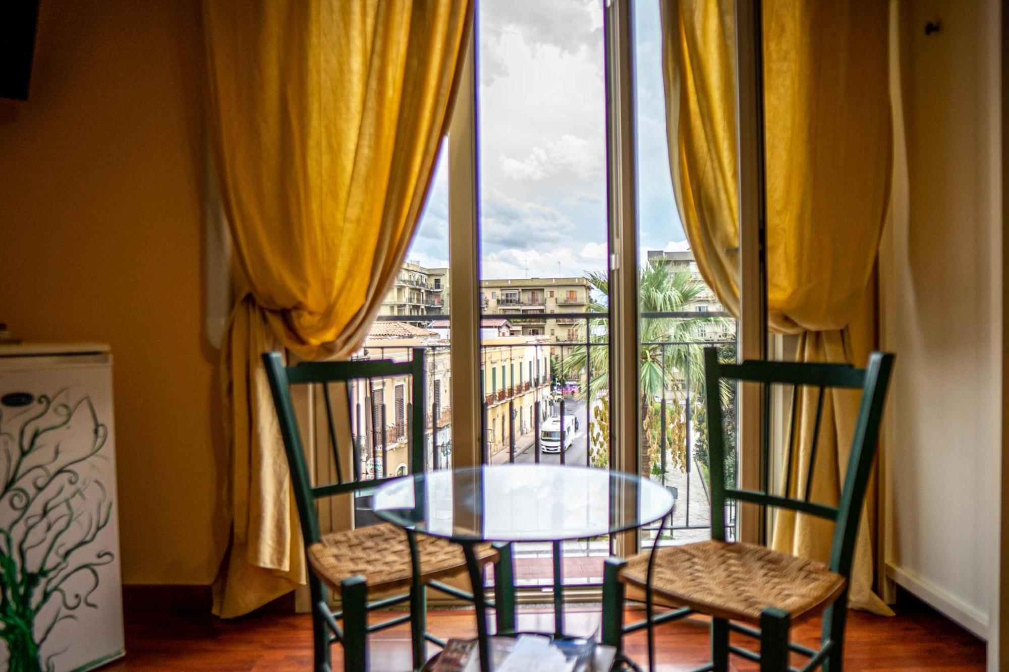 Apartmán Domus Musia Milazzo Exteriér fotografie